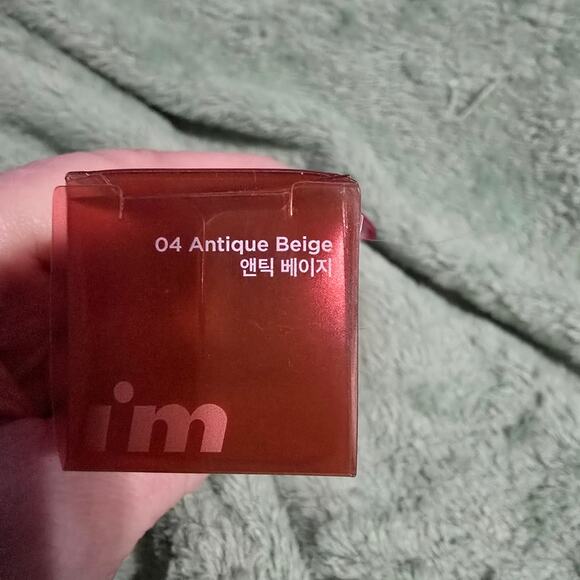 i'm meme Lip Silhouette Matte Velvet Lip Tint -Antique Beige - Picture 3 of 5